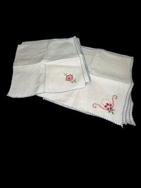 Set of 8 Linen Table Napkins Embroidered Needlepoint on Cream Fabric Vintage